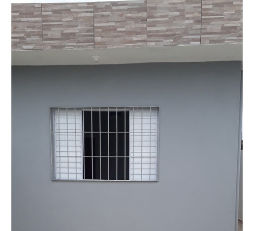 Casa Nova Com Piscina Próximo A Mercados, Escolas, Transportes...