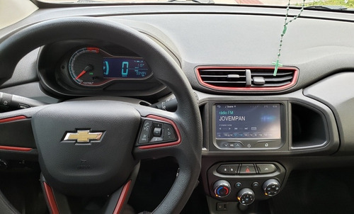 Imagem 6 de 8 de Chevrolet Onix 2016 1.4 Effect 5p