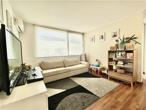 Casa En Venta De 5 Dorm. Y Sauna En Chamisero