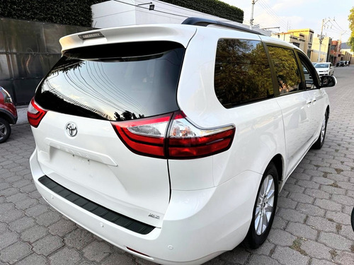 Toyota Sienna 3.5 Xle Piel At