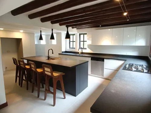 Casa En Arriendo Ubicada En Rionegro Sector Llanogrande (16007).