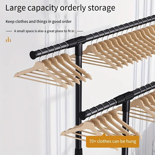 Un Conjunto De Perchas De Doble Poste Para Colgar Ropa, Esta