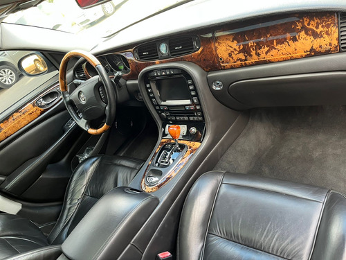 Jaguar XJ 3.2 Xj8 Vanden Plas At