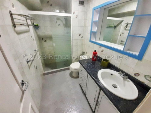Apartamento En Venta En Los Naranjos Del Cafetal Con Espectacular Vista Al Ávila