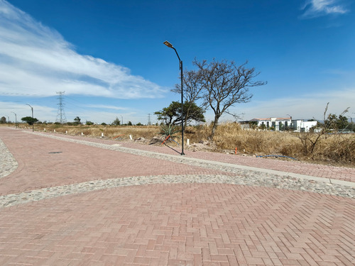 Terreno En Ciudad Maderas Corregidora, Qro.
