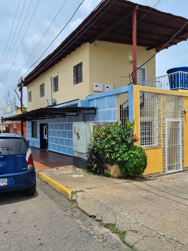Imagen 2 de 8 de Casa En Venta - Urb. Caujaro Ma