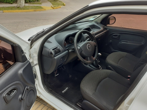 Renault Clio 1.2 Mío Expression Pack I 2013