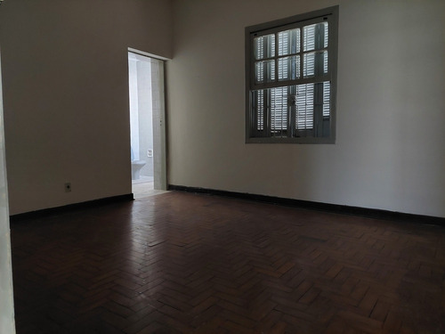 Casa Com Terreno 500 M² - Com 02 Casas - Aceita Permuta Parcial - Vila Ré