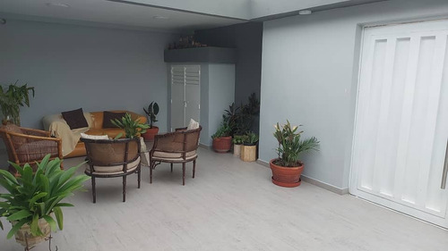 Imagen 17 de 28 de Casa De Esquina En Venta En Urbanización El Bosque Con Vigil