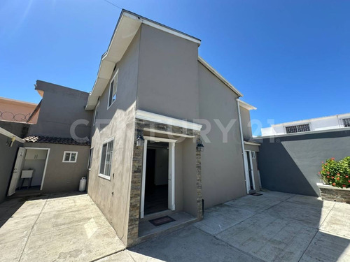 Casa En Renta En Las Palmas, Tijuana Baja California.