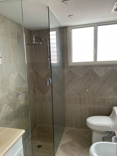Imagen 16 de 30 de Se Vendo Apto 330m2 3h+s/2.5b+s/2p Valle Arriba 2990