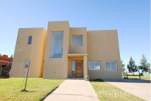 Casa  En Alquiler En San Matias, Escobar, G.b.a. Zona Norte