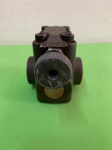 Válvula Denison S26 34664 0 0155843 (Usado)