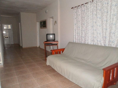 Imagen 2 de 10 de Alquiler De Casa Para 6/7 Personas En Aguas Verdes!