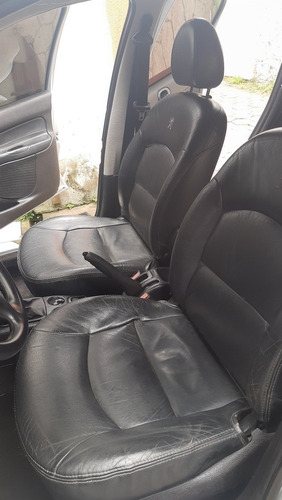 Imagem 6 de 10 de Peugeot 206 2008 1.4 Moonlight Flex 5p