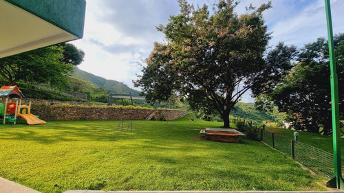 Apartamento En Venta En El Parral, Valencia 287518 Lz