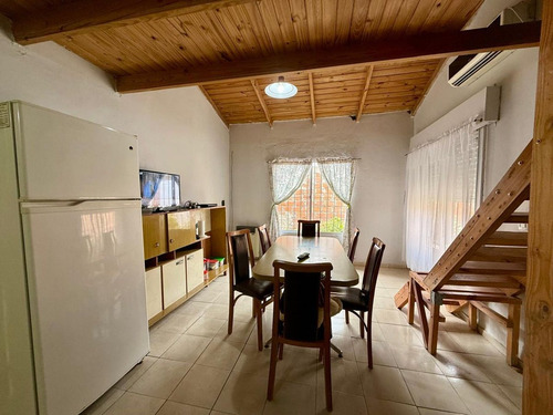 Casa De Tres Dormitorios En Barrio Villa Hipodromo