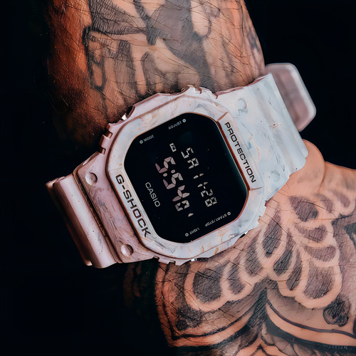 Relógio Casio G-shock Digital Quadrado Original Nf-e Correia Bege Bisel Areia / Bege / Nude, Estampada Fundo Preto