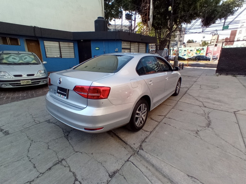 Imagen 5 de 15 de Volkswagen Jetta 2015 2.5 Trendline L5 Man B A Mt