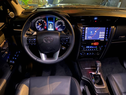 Imagem 7 de 14 de Toyota Hilux Sw4 2.8 D-4d Turbo Diesel Srx 7l 4x4