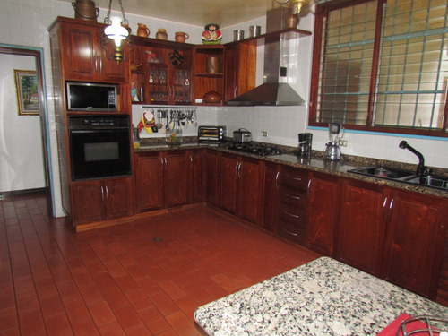 Imagen 22 de 30 de Se Vende Casa 800m2 4h/6b/4p Lomas Del Mirador 9214