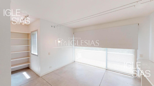 Casa En Venta Al Lago Con 4 Dormitorios En Los Castores Nordelta