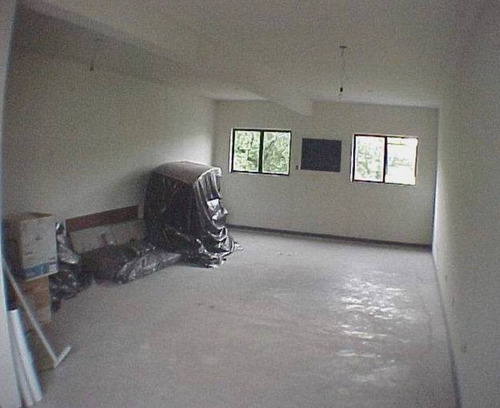 Vendo Prédio Comercial De 456m² Bem Arejado E Seguro Ao Lado Do Centro Do Rj