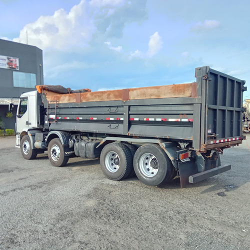 Volvo Vm 270 Bitruck 8x2 2013 Caçamba Basculante 13m3