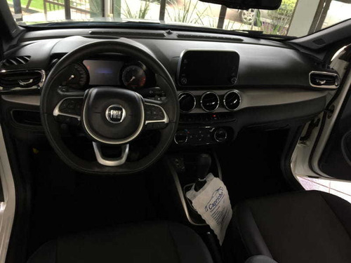 Imagem 4 de 15 de Fiat Cronos 1.8 Flex Hgt At6