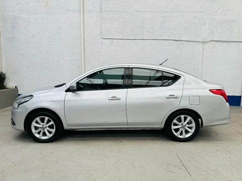 Nissan Versa 1.6 Advance Mt