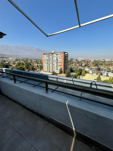 Departamento Duplex En Arriendo De 5 Dorm. En Las Condes