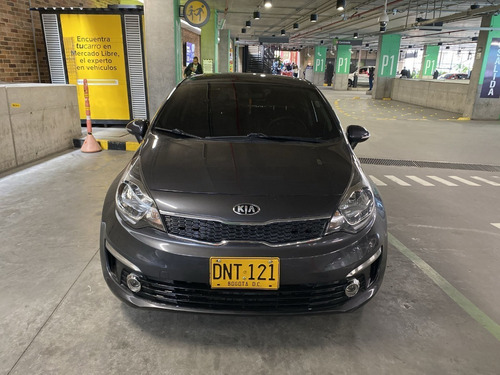 Imagen 4 de 23 de Kia Rio Summa