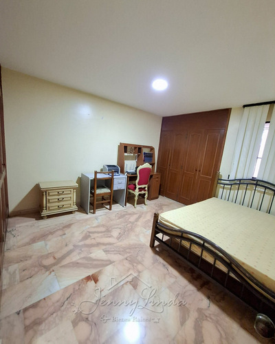 Venta Apartamento Urb. La Soledad, 197mts Exclusivo Maracay Aragua