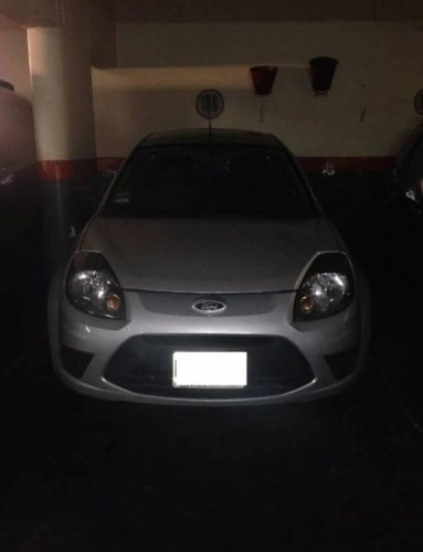 Imagen 1 de 1 de Uriburu 400 Once Cochera U$18.000