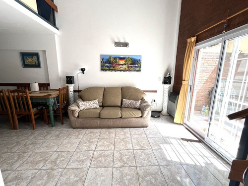 Venta Ph 2 Ambientes En Villa Pueyrredon Con Patio