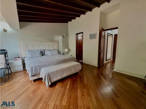 Hermosa Casa En La Loma De Las Brujas(mls#253864)