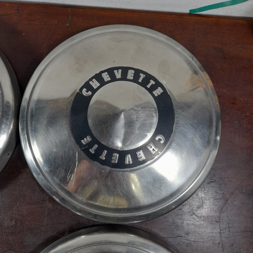 Imagem 4 de 9 de Calota Chevette Tubarão Inox Pintura Ok Aro 13 Original