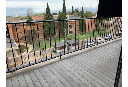 Imagen 10 de 11 de Monoambiente Amplio Con Balcón Al Frente