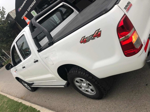 Toyota Hilux 2.5 Cd Dx Pack 120cv 4x4 2014