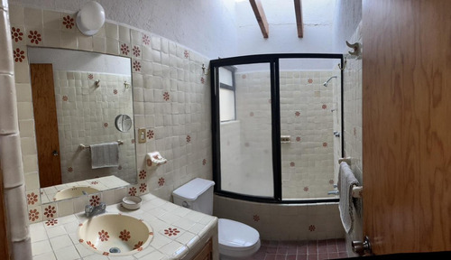 Propiedad Residencial Bugambilias Tequisquiapan Sup. 2,994 M2
