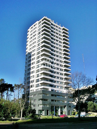 Apartamento Sobre Avenida Roosevelt- Ref: 23635