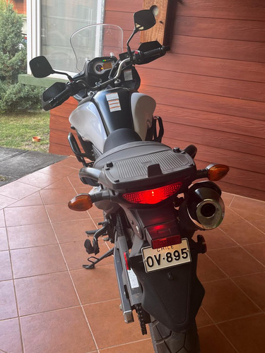 Como Nueva, 2.930 Kms, Un Dueño, Mecanica, Top Maleta.