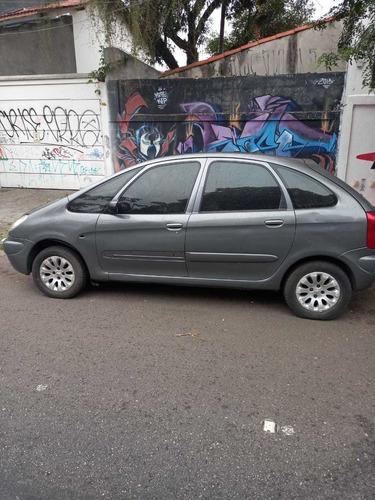 Imagem 2 de 11 de Citroën Xsara Picasso 2003 2.0 Glx 5p