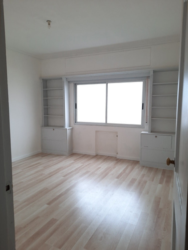 Imagen 6 de 14 de Apto Sobre Rambla. Remodelado Todo A Nuevo Con 191 M2