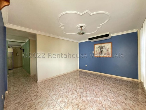 Imagen 21 de 23 de En Venta Espectacular Y Amplia Casa Totalmente Amoblada 04127800070 Mls 23-2243
