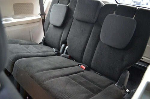 Imagen 10 de 13 de Dodge Grand Caravan Se 2019