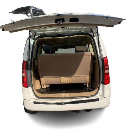 Imagen 4 de 9 de Alquiler De Mini Van Hyundai H1