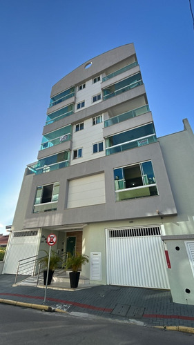 Apt 2 Quar/ Itapema Sc, Lado Balneário Camboriú, Torro 890