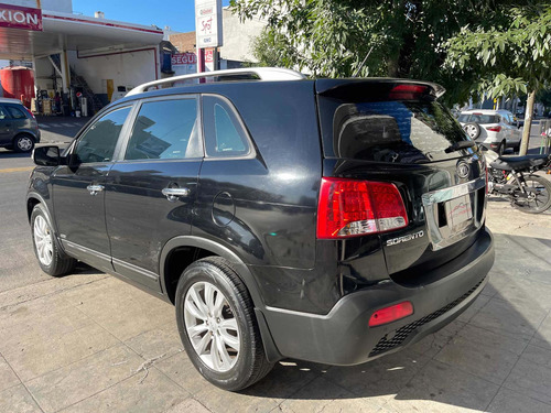 Imagen 4 de 15 de Kia Sorento 2011 2.4 Ex Premium 4x4 6at Automania