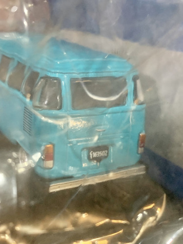 Salvat 1:43 Vw Combi Azul 1982 Bur Y Fas (Usado)